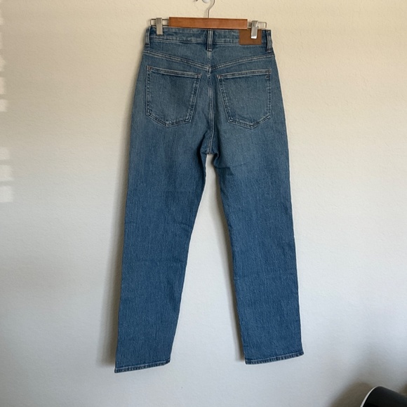 Curvy 90’s Straight Jeans NWT - Picture 3 of 4